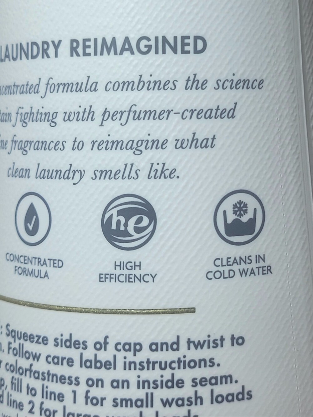 Bath & Body Works White Gardenia Fabric Care Set, Detergent & Fragrance Booster - Picture 5 of 11